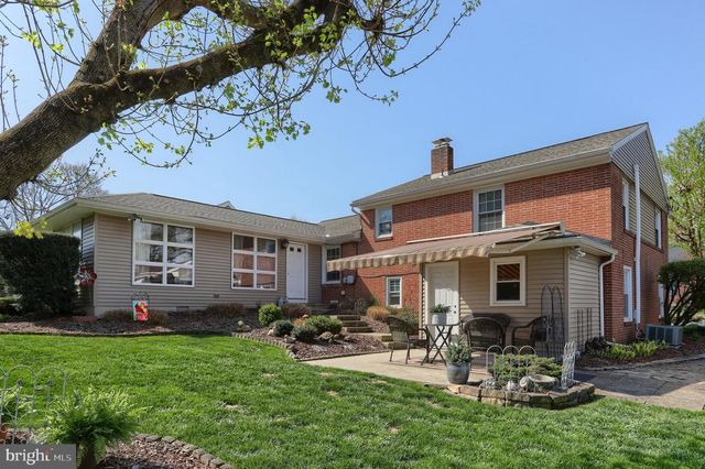904 S 2ND AVE, Lebanon, PA 17042
