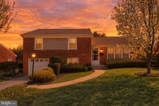 904 S 2ND AVE, Lebanon, PA 17042