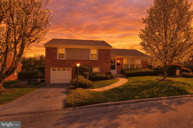 904 S 2ND AVE, Lebanon, PA 17042