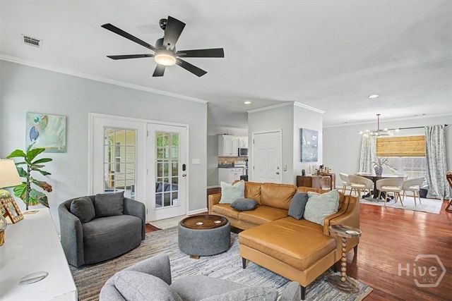 2 Brewster Street, Savannah, GA 31419