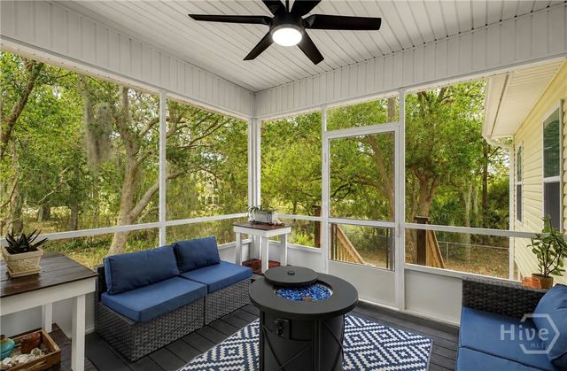 2 Brewster Street, Savannah, GA 31419