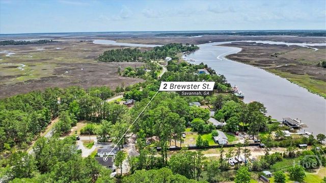 2 Brewster Street, Savannah, GA 31419