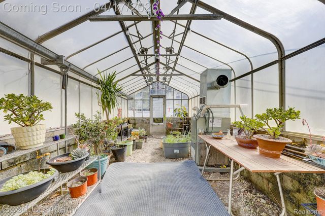 350 Vester Street, Ferndale, MI 48220