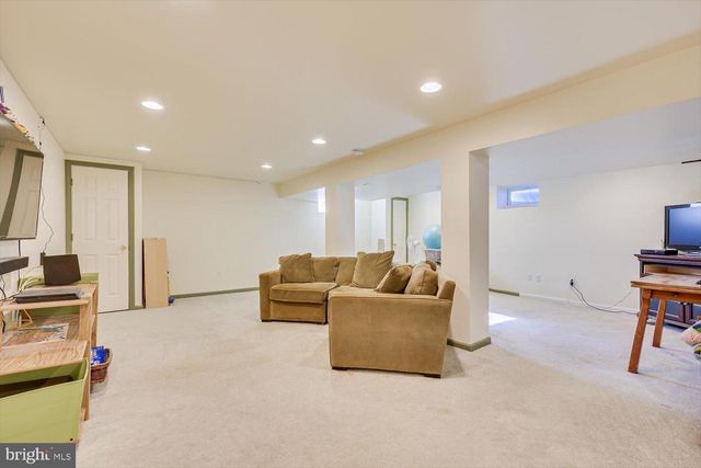 221 HICKORY CORNER RD, East Windsor Twp, NJ 08520