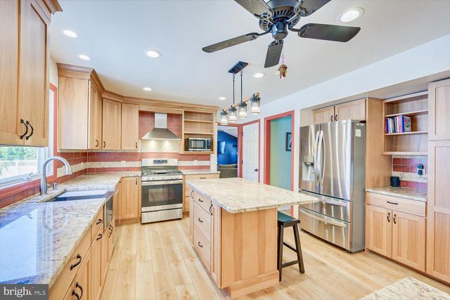 221 HICKORY CORNER RD, East Windsor Twp, NJ 08520