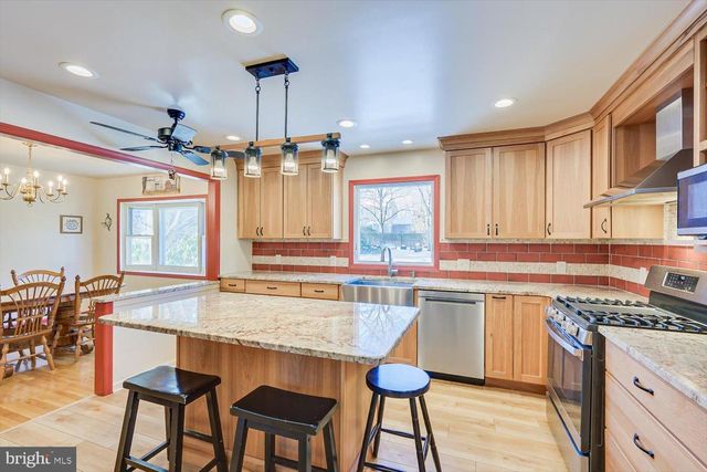 221 HICKORY CORNER RD, East Windsor Twp, NJ 08520