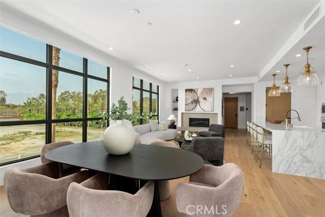 4261 Uptown Newport 1, Newport Beach, CA 92660