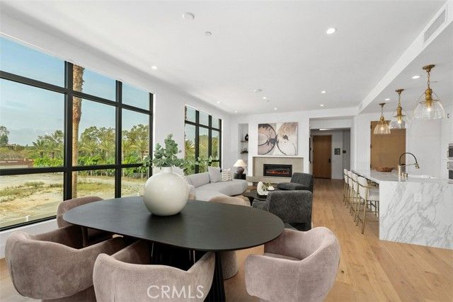 4261 Uptown Newport 1, Newport Beach, CA 92660