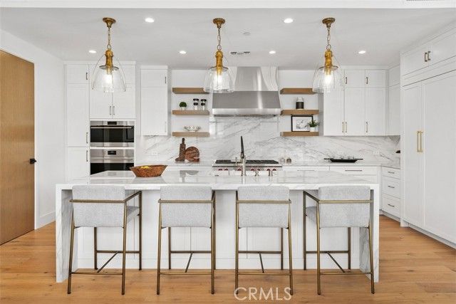 4261 Uptown Newport 1, Newport Beach, CA 92660