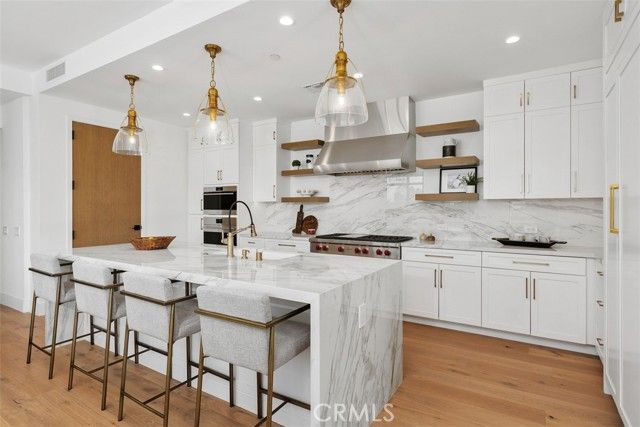 4261 Uptown Newport 1, Newport Beach, CA 92660