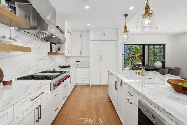 4261 Uptown Newport 1, Newport Beach, CA 92660