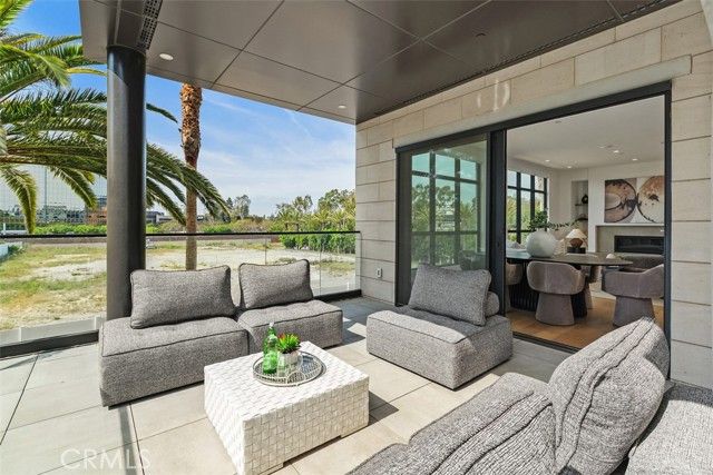 4261 Uptown Newport 1, Newport Beach, CA 92660