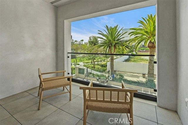 4261 Uptown Newport 1, Newport Beach, CA 92660