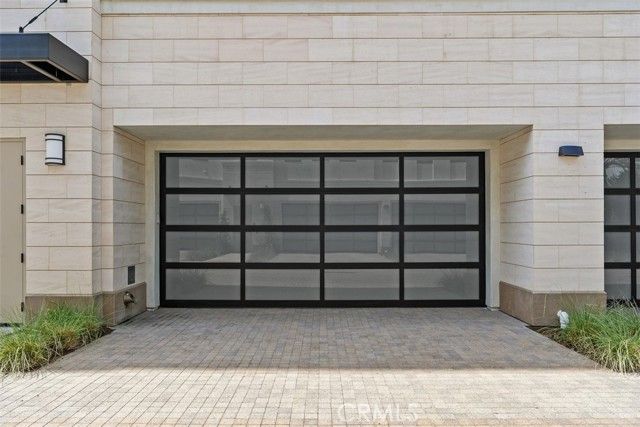 4261 Uptown Newport 1, Newport Beach, CA 92660