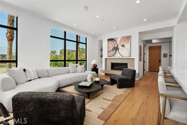 4261 Uptown Newport 1, Newport Beach, CA 92660