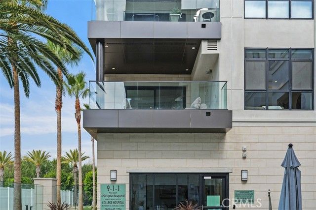 4261 Uptown Newport 1, Newport Beach, CA 92660