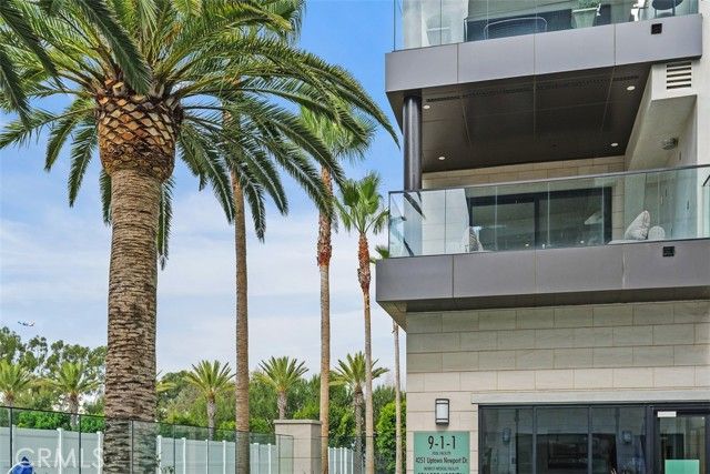 4261 Uptown Newport 1, Newport Beach, CA 92660