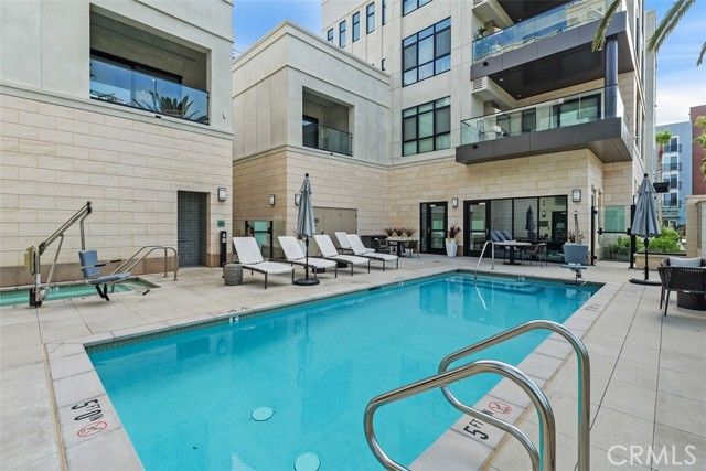 4261 Uptown Newport 1, Newport Beach, CA 92660