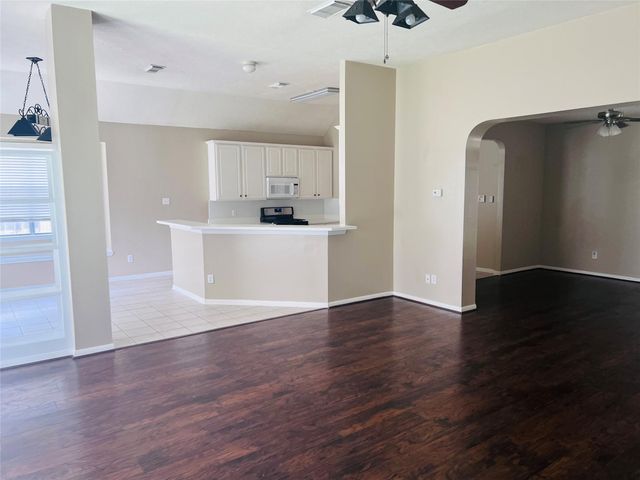 4722 Silverlake Drive, Sugar Land, TX 77479