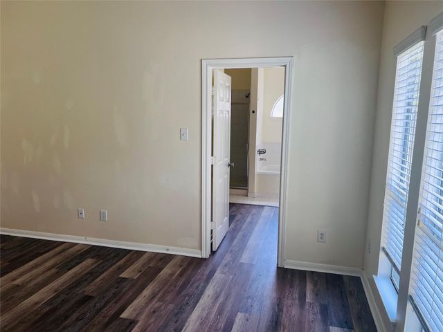 4722 Silverlake Drive, Sugar Land, TX 77479