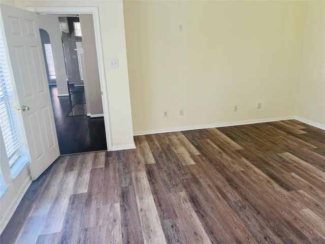 4722 Silverlake Drive, Sugar Land, TX 77479
