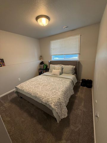 401 7th Street E, Horace, ND 58047