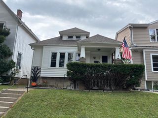 3265 S New York AVENUE, Milwaukee, WI 53207