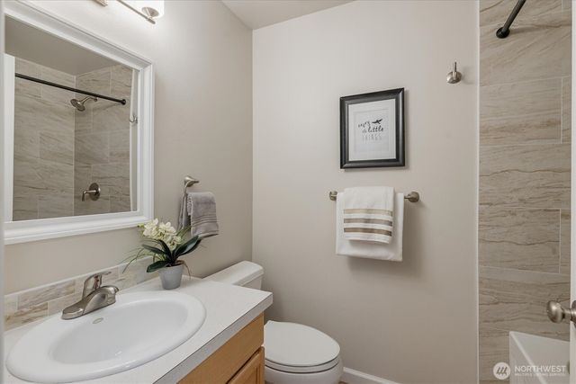 7430 143rd Avenue NE, Redmond, WA 98052