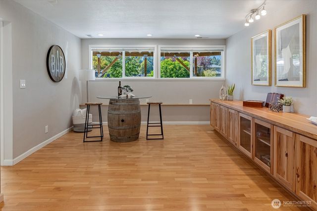 7430 143rd Avenue NE, Redmond, WA 98052