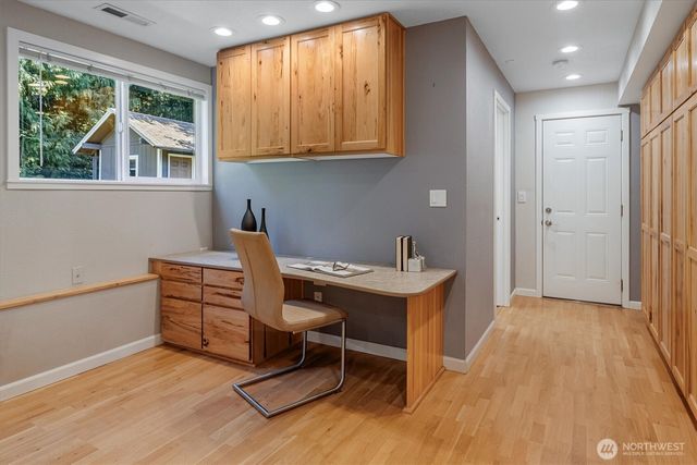 7430 143rd Avenue NE, Redmond, WA 98052