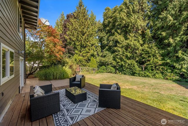 7430 143rd Avenue NE, Redmond, WA 98052