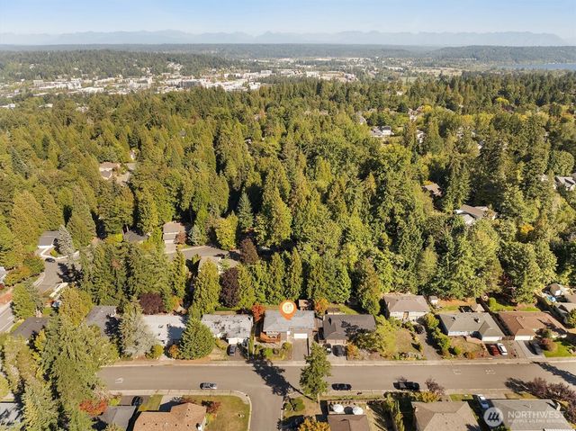 7430 143rd Avenue NE, Redmond, WA 98052