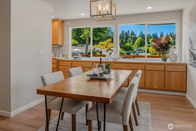 7430 143rd Avenue NE, Redmond, WA 98052