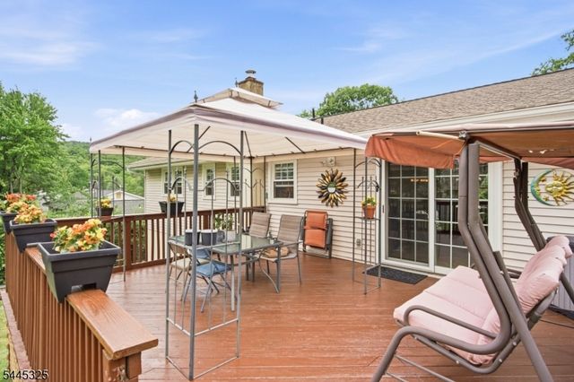 13 Anderson Ave, Rockaway Twp., NJ 07866