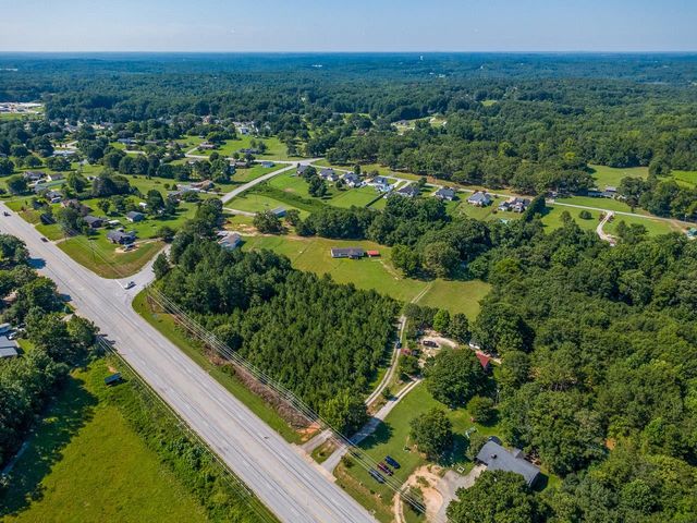 2131 & 2135 Moore Duncan Highway, Moore, SC 29369