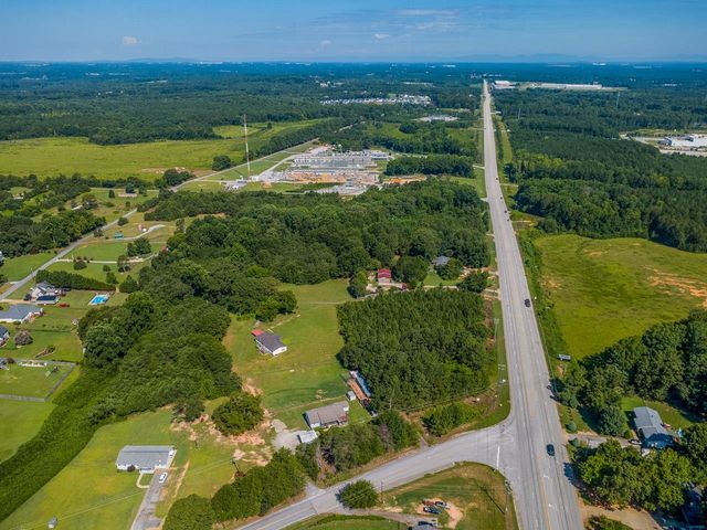 2131 & 2135 Moore Duncan Highway, Moore, SC 29369