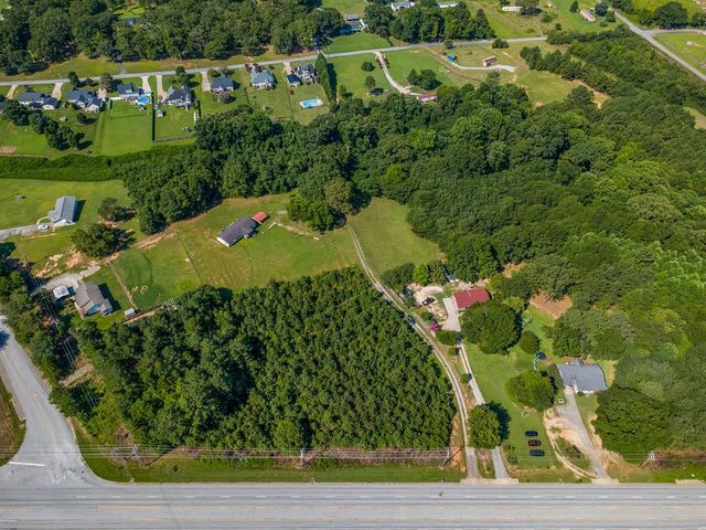 2131 & 2135 Moore Duncan Highway, Moore, SC 29369