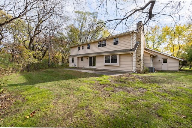 N7W31376 Cambridge COURT, Delafield, WI 53018