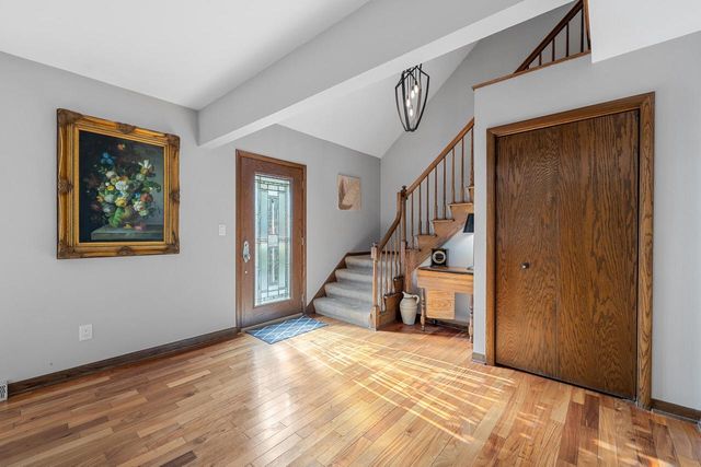 N7W31376 Cambridge COURT, Delafield, WI 53018