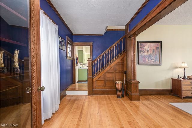 14013 Clifton Boulevard, Lakewood, OH 44107