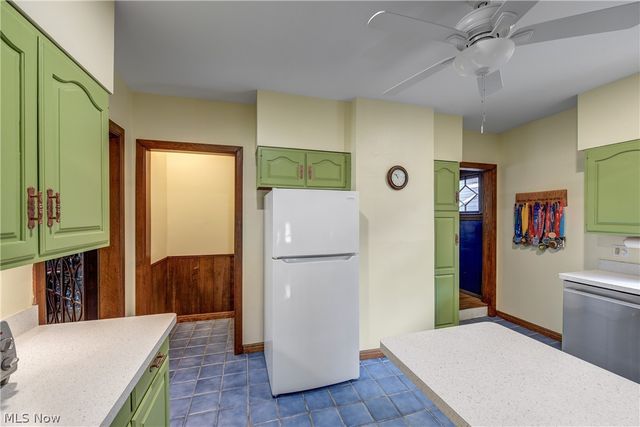 14013 Clifton Boulevard, Lakewood, OH 44107