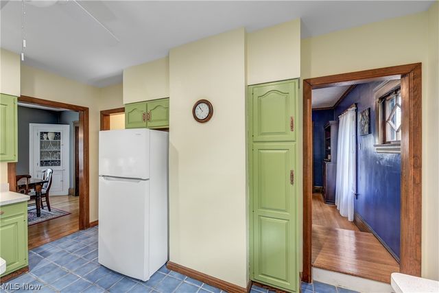14013 Clifton Boulevard, Lakewood, OH 44107