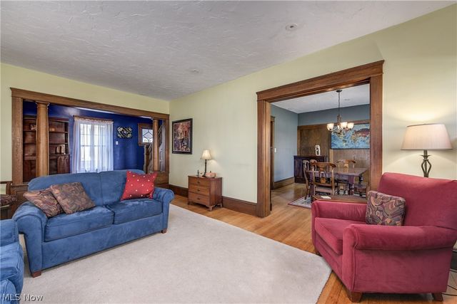 14013 Clifton Boulevard, Lakewood, OH 44107