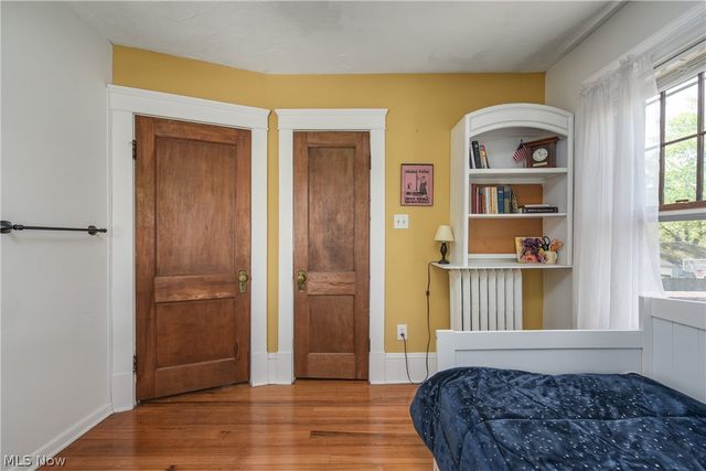 14013 Clifton Boulevard, Lakewood, OH 44107