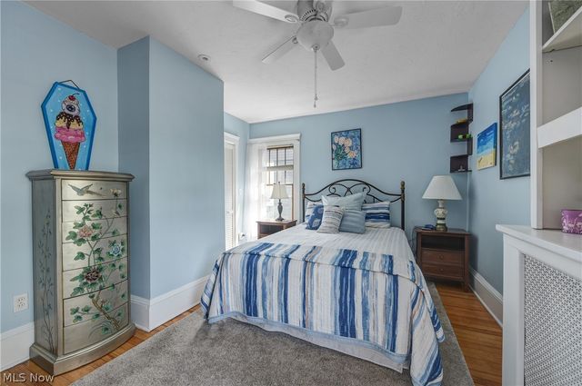 14013 Clifton Boulevard, Lakewood, OH 44107