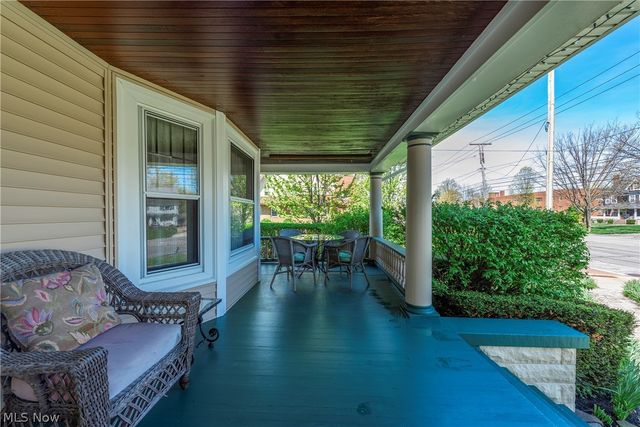 14013 Clifton Boulevard, Lakewood, OH 44107