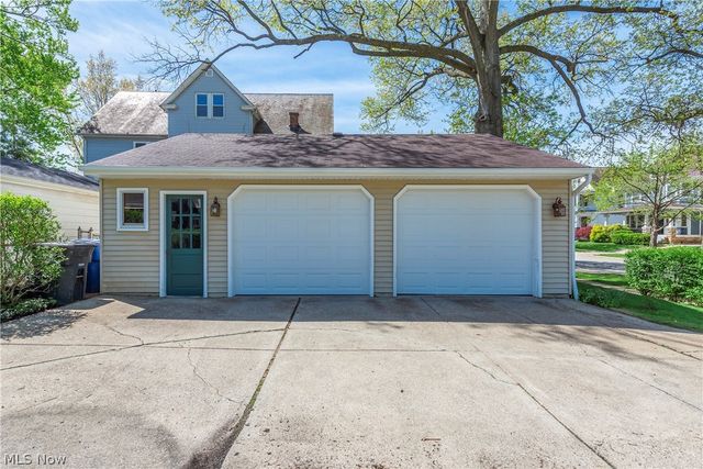 14013 Clifton Boulevard, Lakewood, OH 44107
