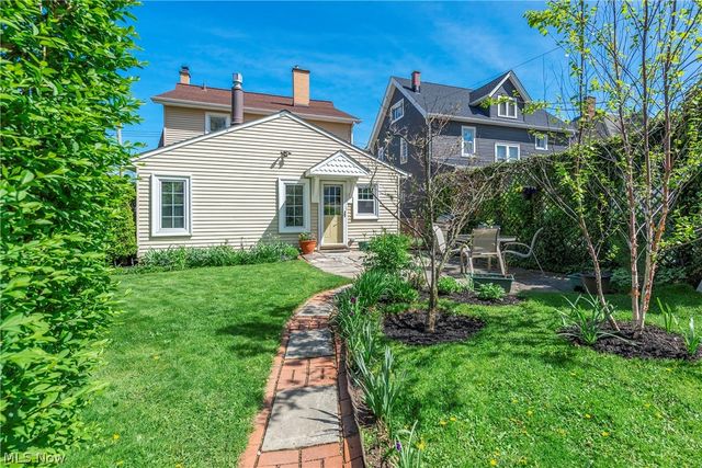 14013 Clifton Boulevard, Lakewood, OH 44107