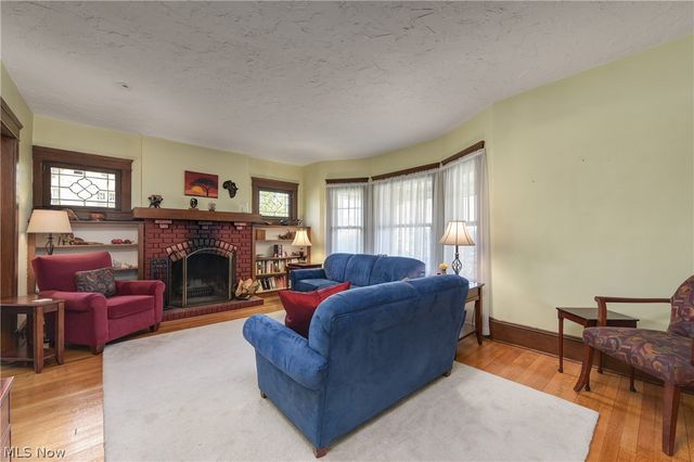 14013 Clifton Boulevard, Lakewood, OH 44107