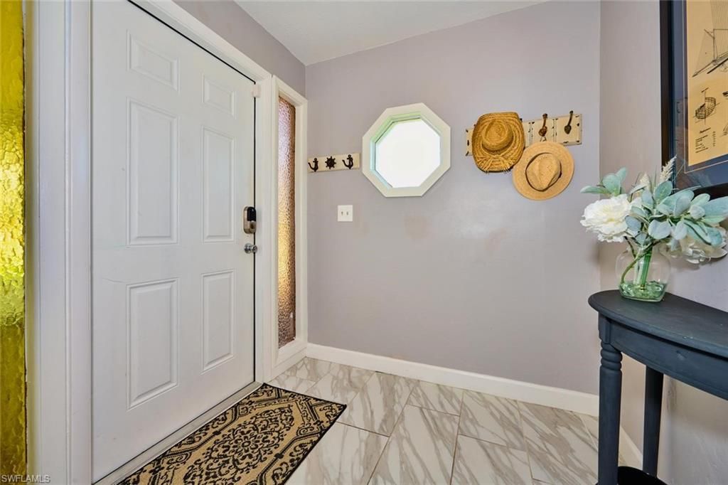 2212 Crystal DR, FORT MYERS, FL 33907 — photo 3